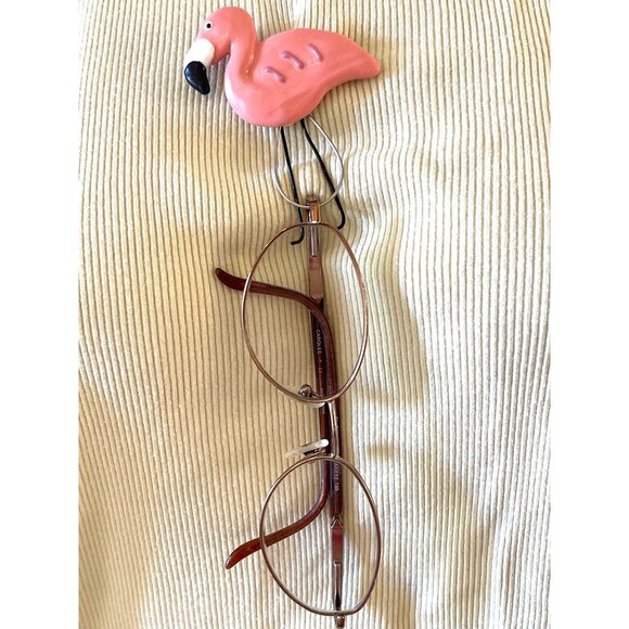 Pink Flamingo Brooch Pin Eyeglass Sunglasses Badge Scarf Holder Studio Art VTG - Picture 3 of 6